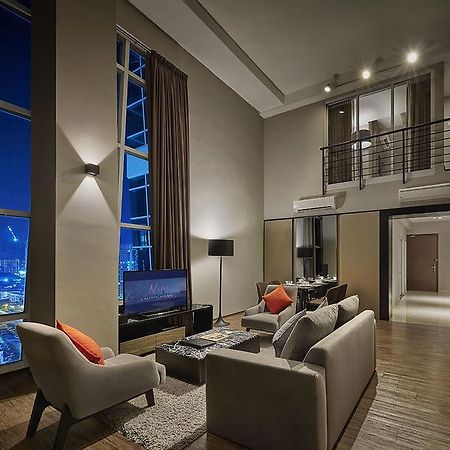 Maritime Luxury Suites Джорджтаун Экстерьер фото