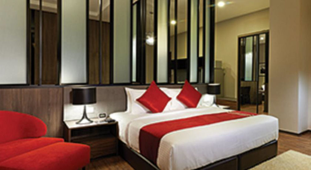 Maritime Luxury Suites Джорджтаун Экстерьер фото