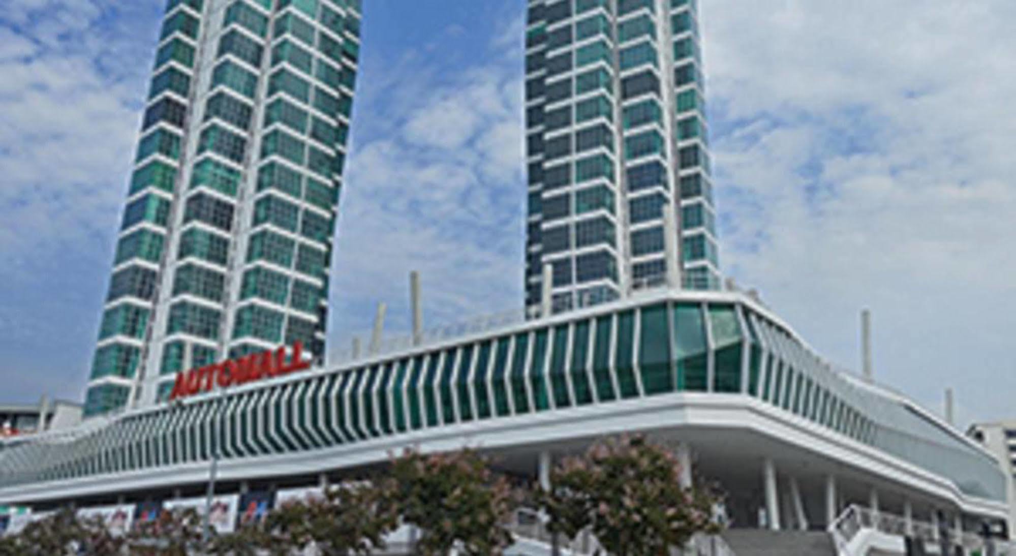 Maritime Luxury Suites Джорджтаун Экстерьер фото
