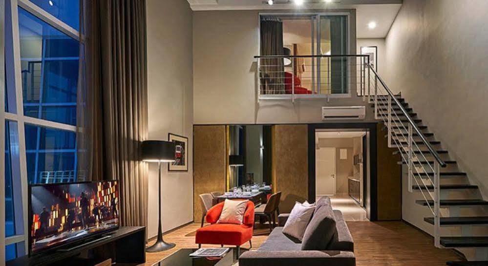 Maritime Luxury Suites Джорджтаун Экстерьер фото