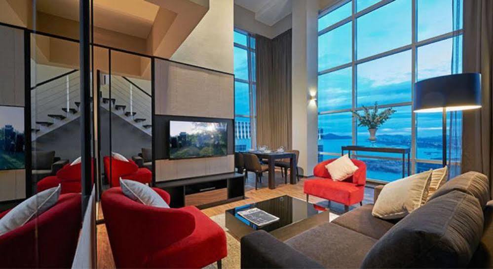 Maritime Luxury Suites Джорджтаун Экстерьер фото