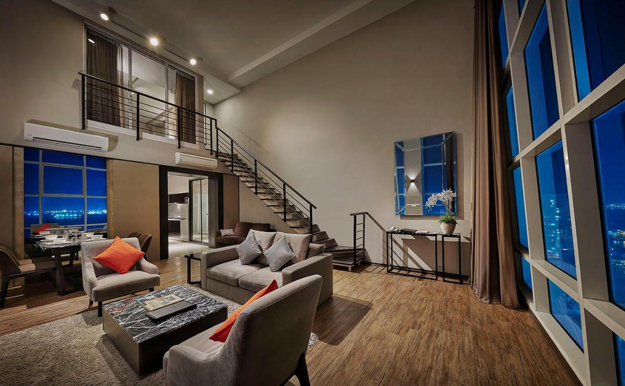 Maritime Luxury Suites Джорджтаун Экстерьер фото